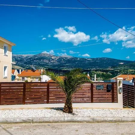 Avocado Offering Peace And Relaxation Vila *